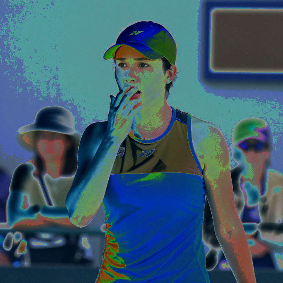 Alwi Farhan và Kento Momota: bài học nằm ở phần dữ liệu không ai công bố