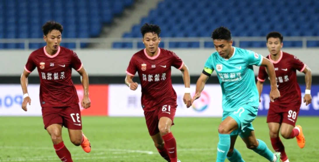 Coach Kim Sang Sik and the Knock Before the Dressing Room Door: Inside the Vietnamese National Team's Rebuilding of Spirit Coach Kim Sang Sik and the Knock Before the Dressing Room Door: Inside the Vietnamese National Team's Rebuilding of Spirit