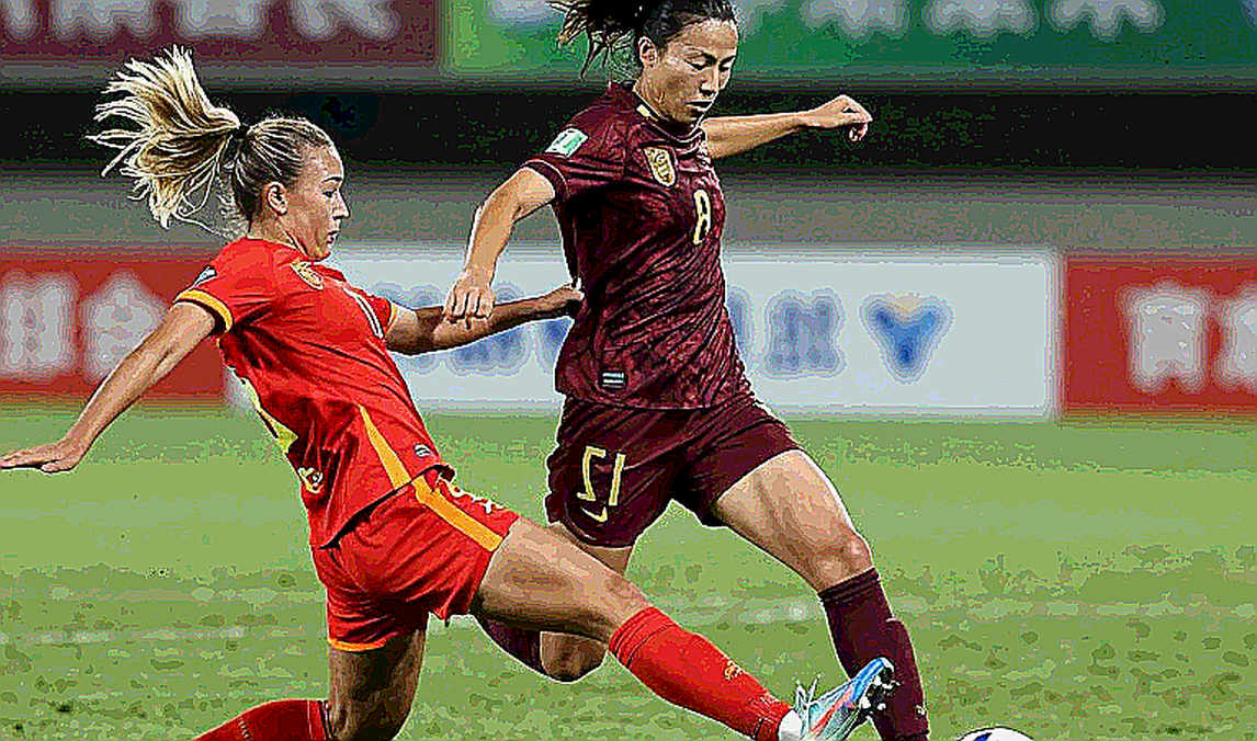 Bức tường 28 mét và khoảng trống sau lưng Mbappé: Giải mã chiến thuật từ những gì không xảy ra