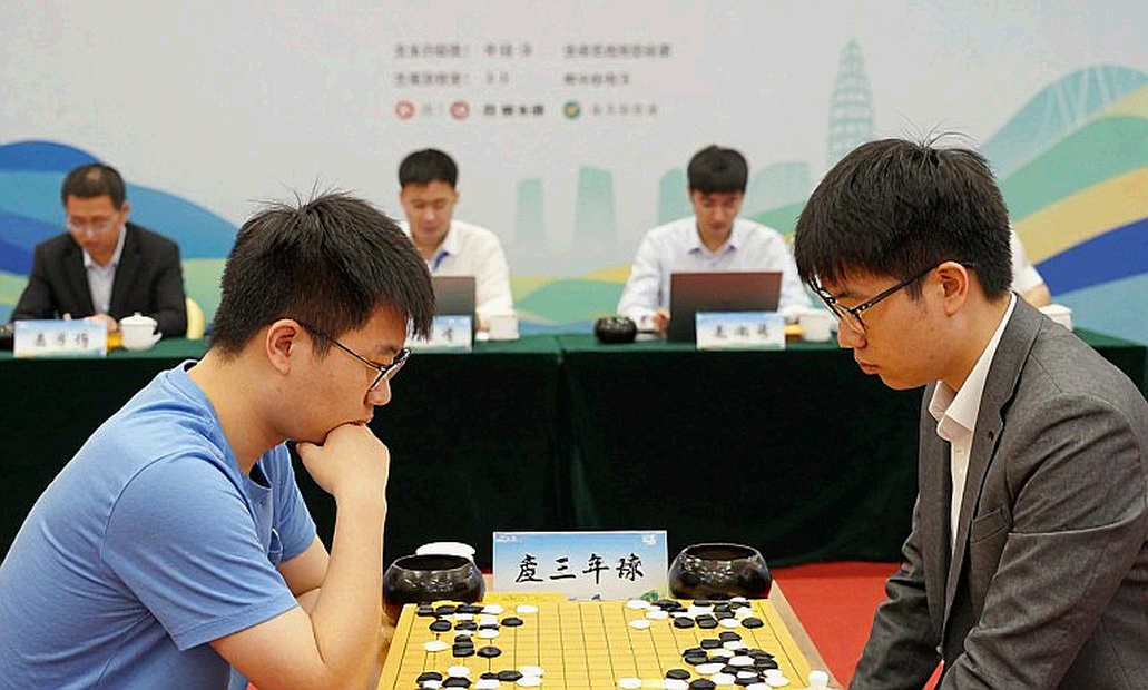 Nước cờ liều của Voi: Andrew Martin và canh bạc mang tên Elephant Gambit