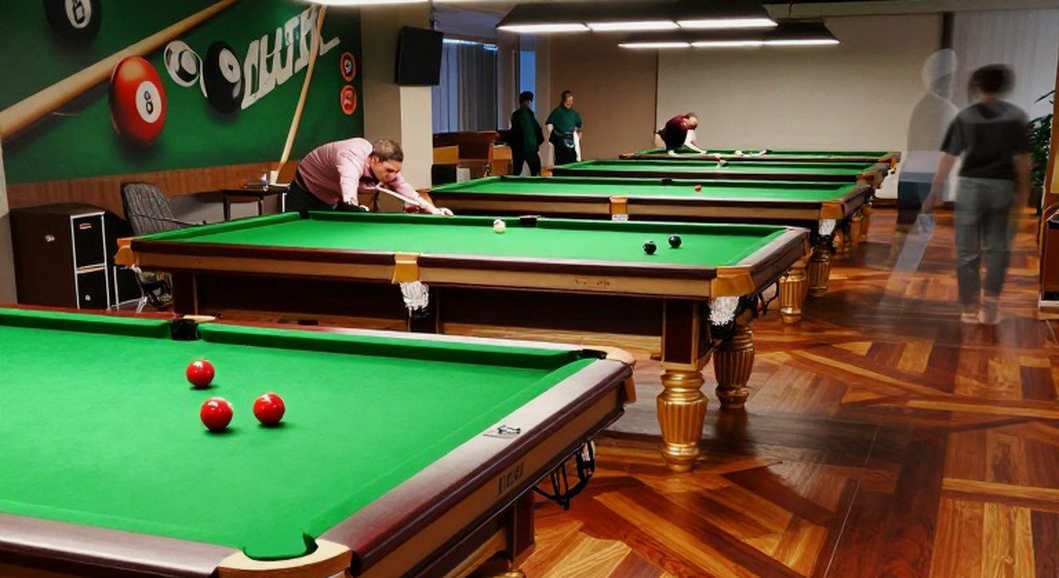 Women Players Compete in Contrasting Disciplines Alongside a Group of Hot Girls in the 'Vietnamese Billiards World Cup'