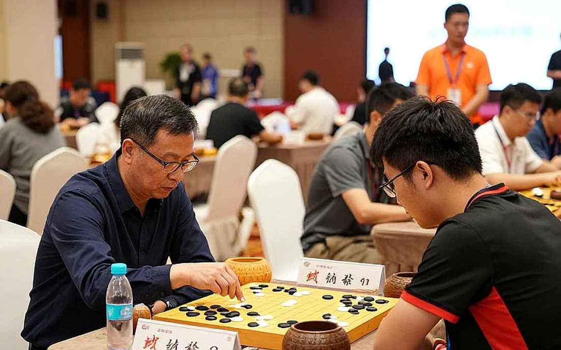 The 9...a5 Move and King's Indian's Strategic Gamble: When Data Is No Longer the Arbiter