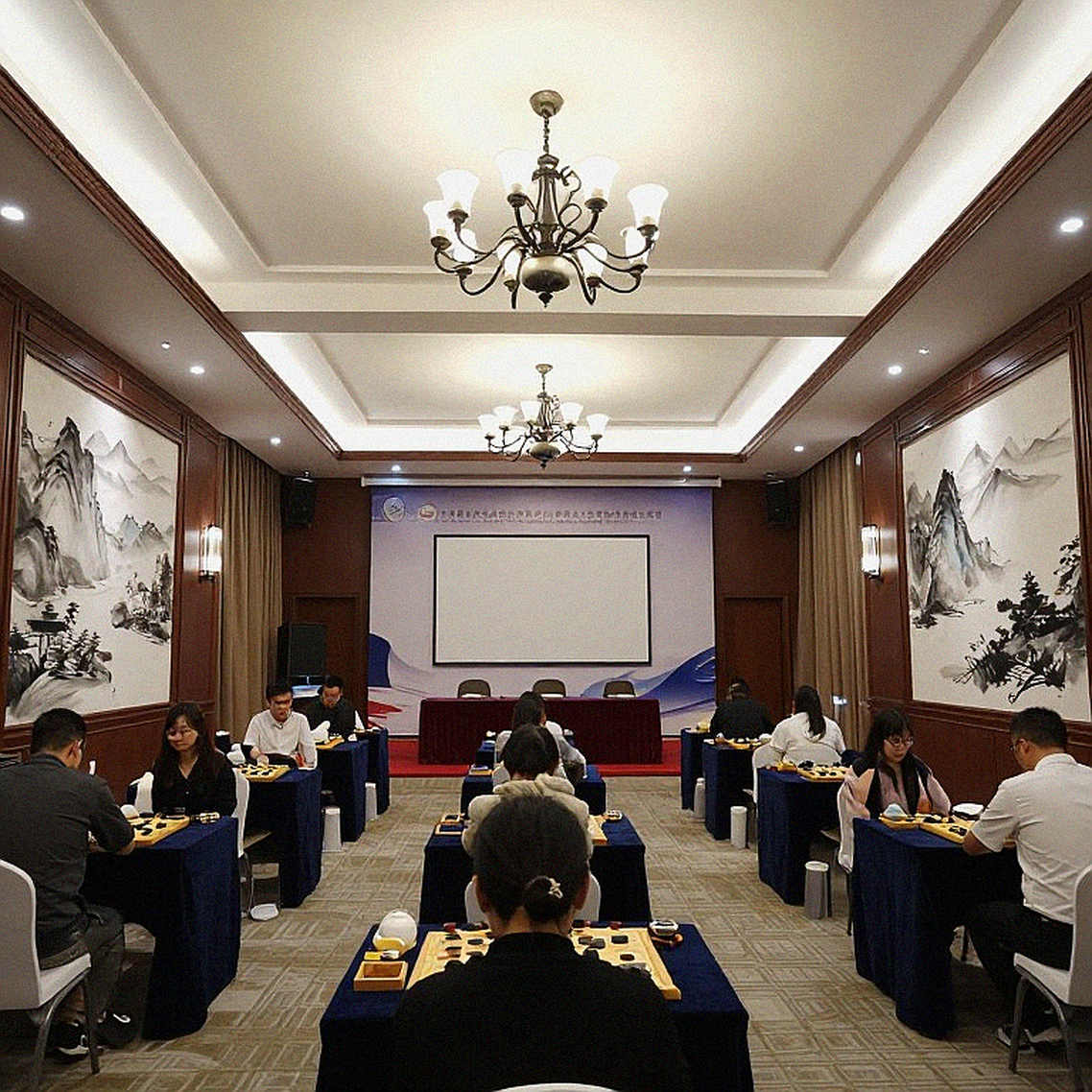 FIDE và FRITZ 20: Khi tiêu đề sai sự thật trở thành công cụ bán phần mềm cờ vua