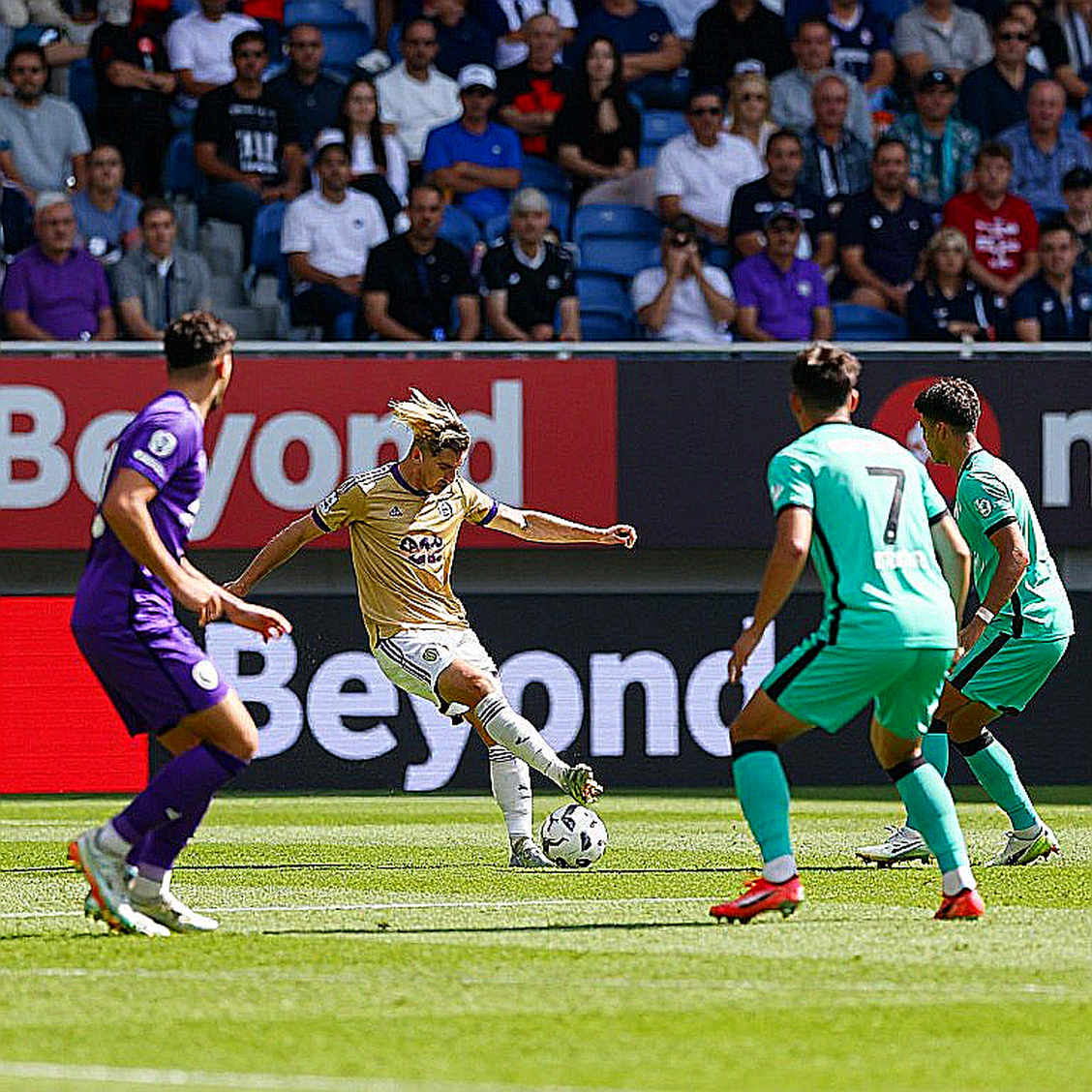 TFF phạt 5 CLB Süper Lig tổng cộng 2,375 triệu lira: thang hình phạt đang mất giá