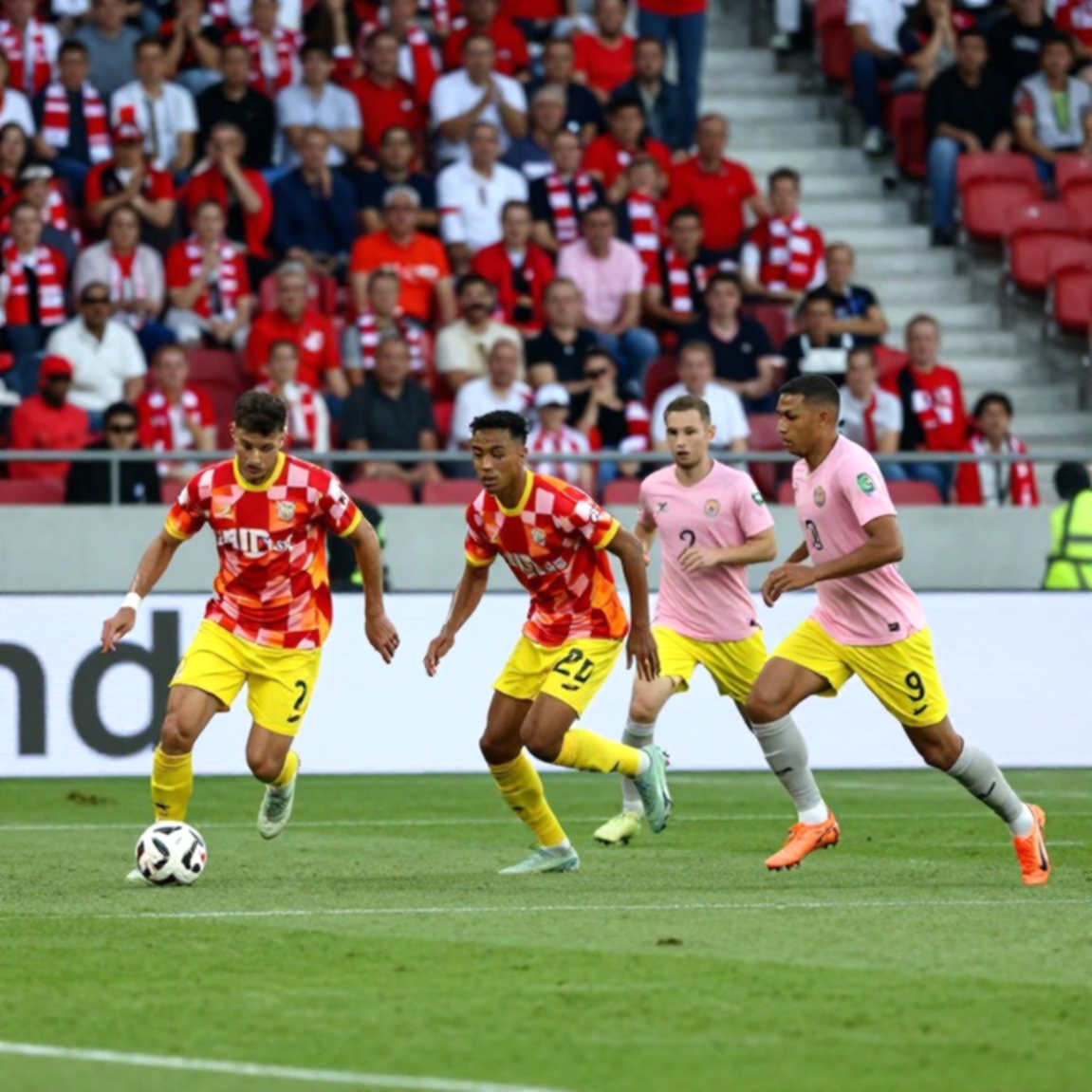 V.League và cuộc chiến 20 phút cuối: Khi năm quyền thay người trở thành con dao hai lưỡi