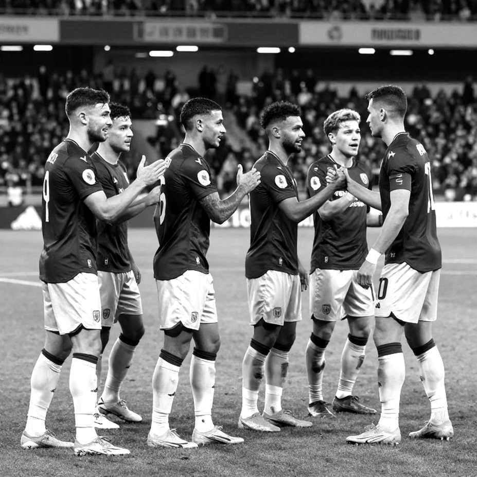 Sesko vắng mặt tại London, Carrick chờ Shaw - Baleba - De Ligt trước chuyến làm khách ở Fulham