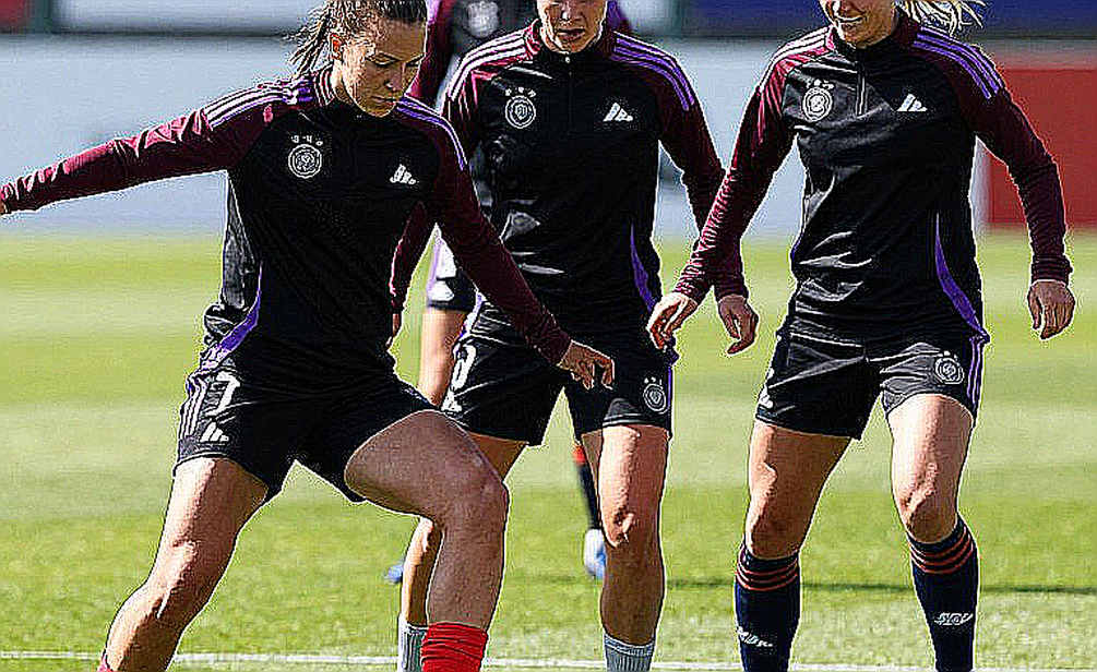 Chia tay trong im lặng: Toone, Kelly và cuộc đổi máu của tuyển Anh trước ngưỡng cửa World Cup