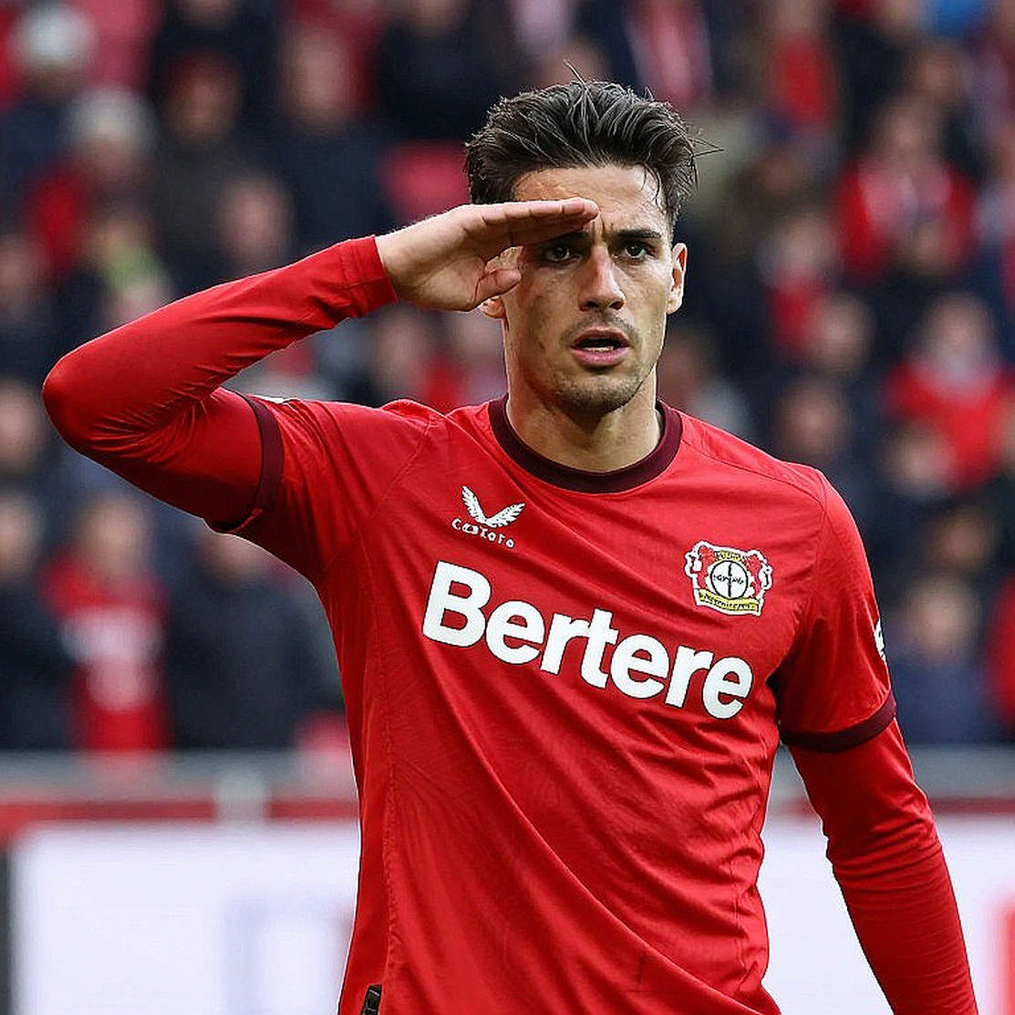 Atlético Madrid vào top 4: Ba bàn trong mười một phút và tiếng đàn Simeone được lên dây lại Atlético Madrid vào top 4: Ba bàn trong mười một phút và tiếng đàn Simeone được lên dây lại