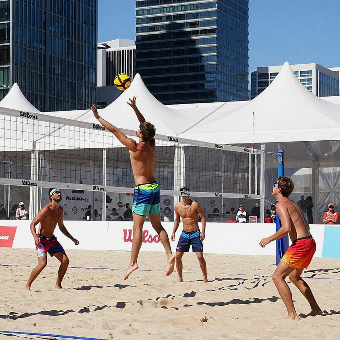 Hanoi Tasco Auto reach the final: a win built on two ends of the net and one reception error