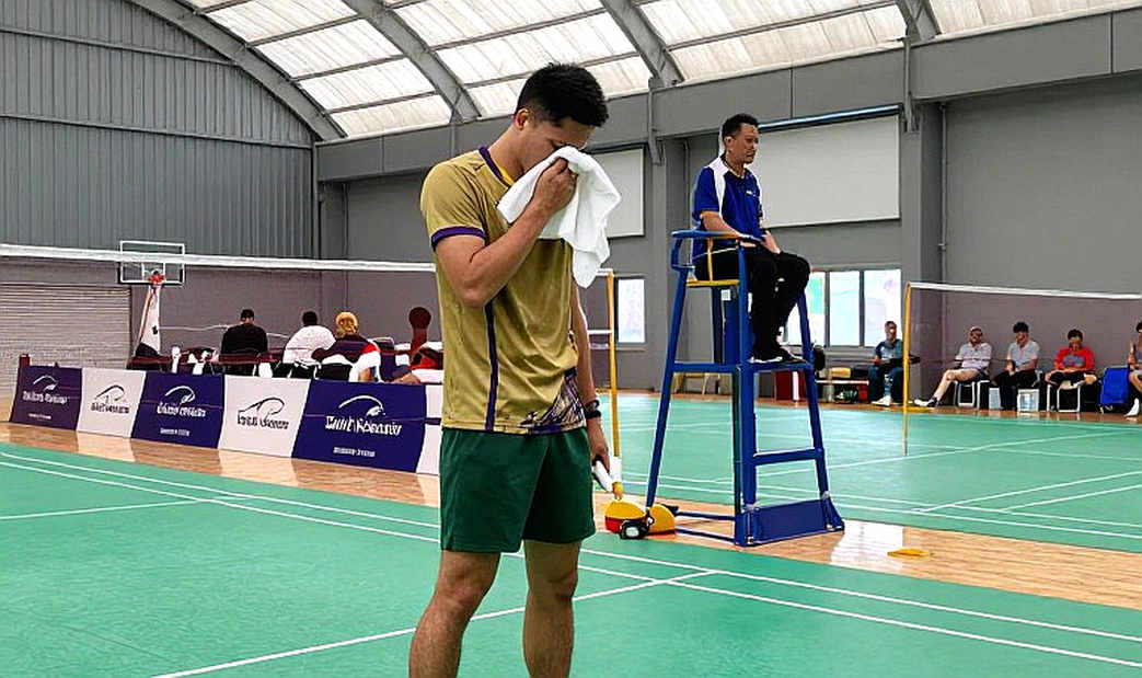 PV Sindhu thua Chen Yufei sau ba hiệp ở tứ kết: pha cầu 122 giây và khoảng lặng tại Aichi-Nagoya PV Sindhu thua Chen Yufei sau ba hiệp ở tứ kết: pha cầu 122 giây và khoảng lặng tại Aichi-Nagoya