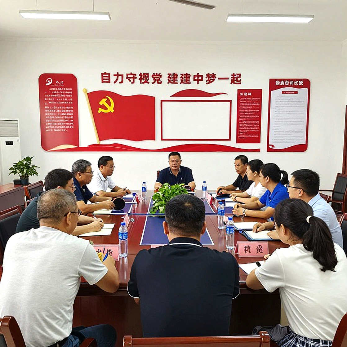 Bóng bàn trẻ Busan: Khi hệ thống không đọc được dấu chân trước khi sương tan