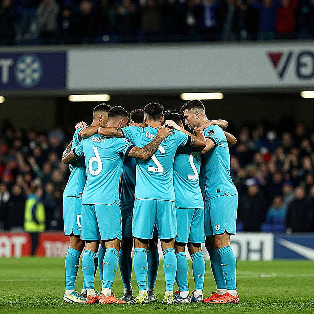 Viên thuốc đắng cho Phil: sáu khoảng trống và nhịp chuyển mình của tuyển Anh dưới thời Tuchel