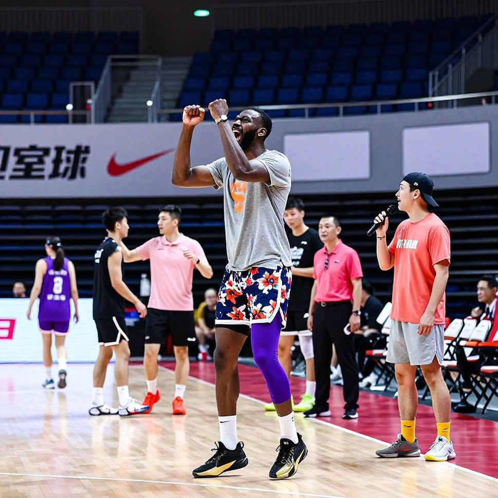 New York Knicks ký hợp đồng camp với Igor Milicic Jr.: cơ hội mong manh cho tiền đạo Ba Lan 2m08