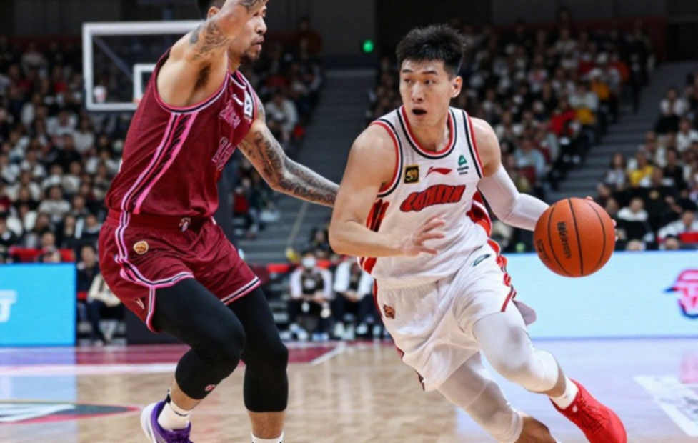 Tyrique Jones vắng mặt tại Cyprus vì u nang đùi: Thử thách cho tuyến dưới của Olympiacos Tyrique Jones vắng mặt tại Cyprus vì u nang đùi: Thử thách cho tuyến dưới của Olympiacos