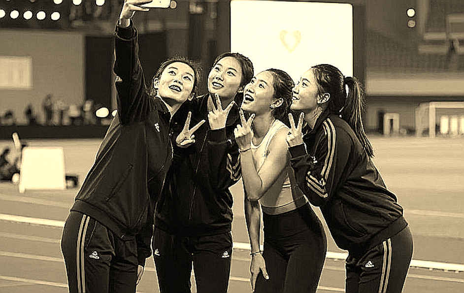 Jemma Reekie phá kỷ lục đường đua châu Âu mới, nhưng 800m vẫn gặp thử thách lớn tại European Championships Jemma Reekie phá kỷ lục đường đua châu Âu mới, nhưng 800m vẫn gặp thử thách lớn tại European Championships